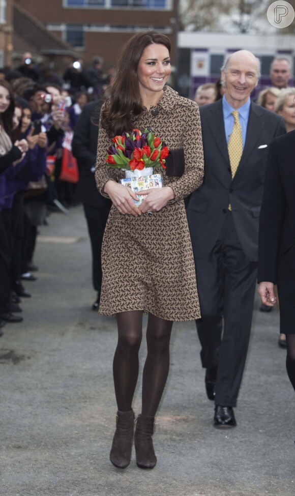 Em 21 de fevereiro de 2012, Kate também optou pela bota