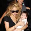 Shakira deu à luz Milan no dia 22 de janeiro de 2013. O menino, hoje com 11 meses, é fruto do casamento da cantora com o jogador do Barcelona Gerard Piqué