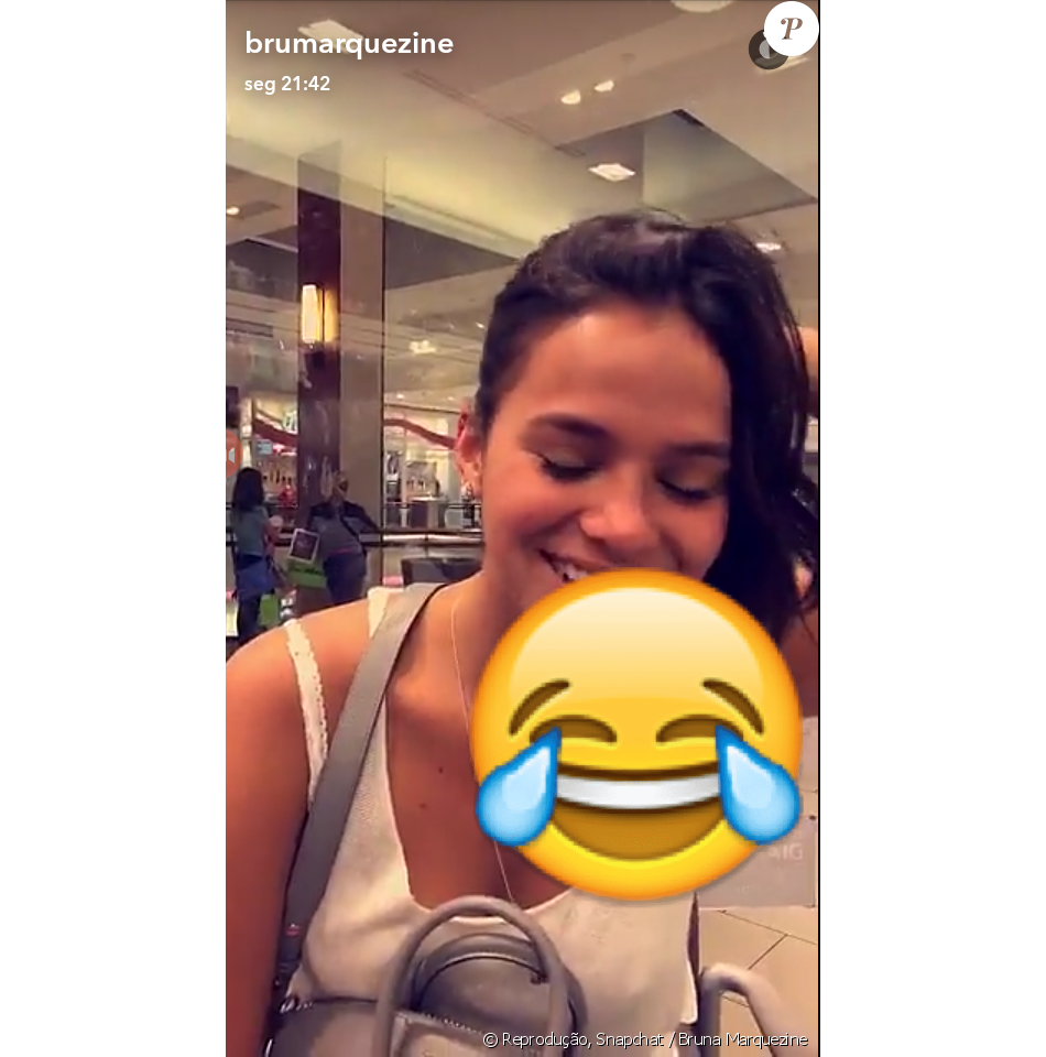 Bruna Marquezine Coloca Piercing Na Orelha E Mostra Resultado Na Web Vídeo Purepeople 7880