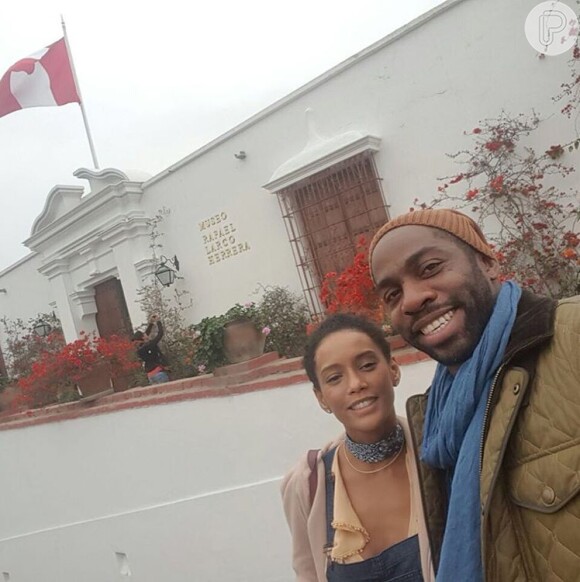 Taís Araújo e Lázaro Ramos estão se divertindo em viagem ao Peru
