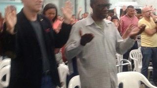 Eike Batista assiste culto evangélico na Assembleia de Deus: 'Aceitou Jesus'