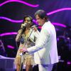 Com Anitta, Roberto Carlos cantou o hit 'Show das Poderosas'