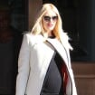 Gwen Stefani exibe barriga de grávida após almoço em restaurante, em Los Angeles