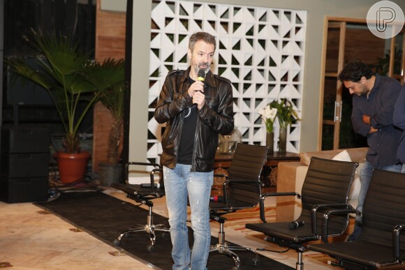 Ricardo Waddington, diretor de 'Amor & Sexo', brincou dizendo que Flávia Alessandra foi convidada para fazer um strip-tease no programa de Fernanda Lima