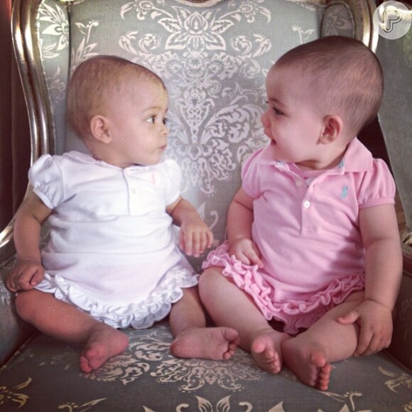 Márcia Goldschmidt publica fotos das filhas gêmeas Victoria e Yanne