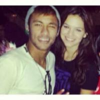 Neymar e Bruna Marquezine aparecem juntos em festa de confraternização, no Rio