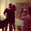 O beijo dos noivos após o pedido de casamento. Ronaldo e Paula Morais estão juntos há 1 ano