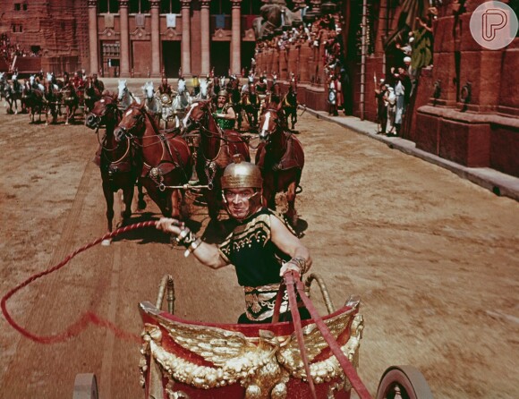 'Ben Hur', de 1959, um drama épico bíblico dirigido por William Wyler, também ganhou 11 Oscars, entre eles o de Melhor Diretor, Melhor Ator (Charlton Heston) e Melhor Ator Coadjuvante (Hugh Griffith)
