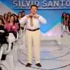 Silvio Santos já trocou de roupa no palco do seu programa após achar seu figurino ruim