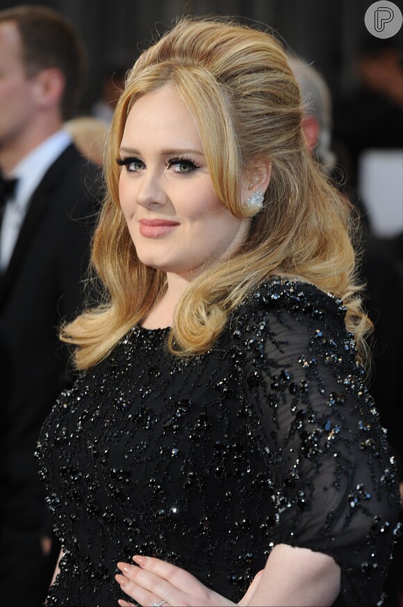 Adele também está preparando seu novo álbum