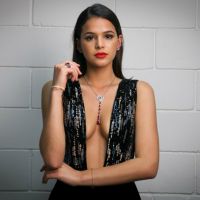 Bruna Marquezine usou look de R$ 141 mil para gravação do 'Caldeirão de Ouro'