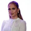 'Jennifer Lopez e Roberto Carlos, melhor dueto, você respeita', escreveu outro sobre a música 'Chegastes'
