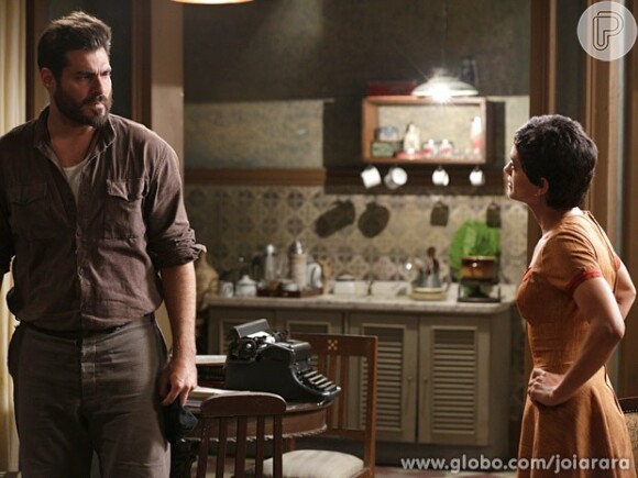 Toni (Thiago Lacerda) rejeita Gaia (Ana Cecília Costa) e diz que foi um erro ter passado a noite com ela, em 'Joia Rara'