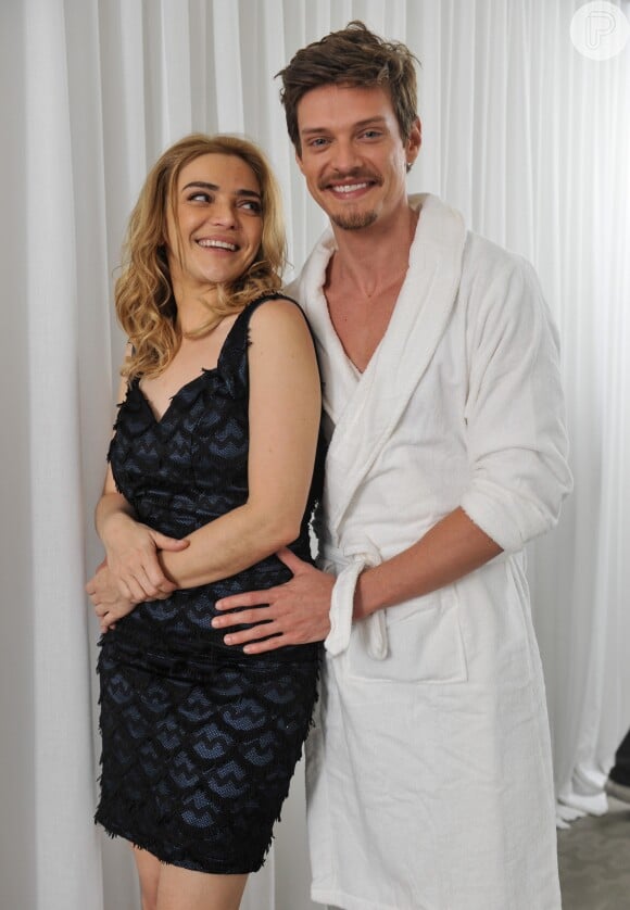 Antônio (Pierre Baitelli) fica com ciúme de Ruty Raquel (Titina Medeiros) e decide se vingar, na novela 'A Lei do Amor', a partir de 6 de fevereiro de 2017