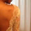 Fernanda Machado postou no Instagram detalhe do vestido criado por Lethicia Bronstein. 'Letícia Bronstein você não imagina como estou feliz! O vestido mais perfeito de todos!', elogiou a atriz