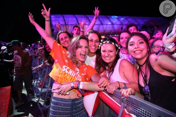 Ex-BBB Ana Paula Renault marcou presença no Festival Planeta Atlântida, no Rio Grande do Sul