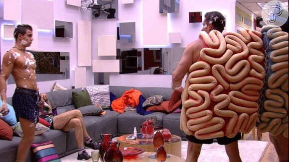 'BBB17': Além da bronca, a brincadeira também gerou um barraco entre Manoel e Marcos