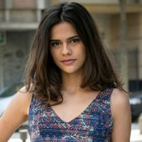 Arianne Botelho admite nervosismo em cenas de sexo com José Mayer: 'Pudorzinho'