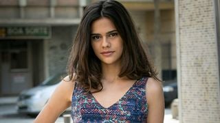 Arianne Botelho admite nervosismo em cenas de sexo com José Mayer: 'Pudorzinho'