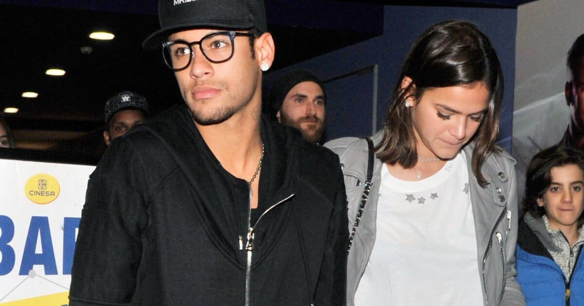 Neymar aparece abraçado a Bruna Marquezine em nova festa de aniversário.  Fotos! - Purepeople
