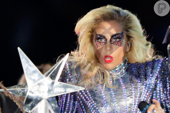 Maquiagem de Lady Gaga durante show do Super Bowl, em 5 de fevereiro de 2017, chamou atenção!