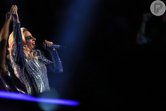 Maquiagem de Lady Gaga durante show do Super Bowl, em 5 de fevereiro de 2017, chamou atenção!