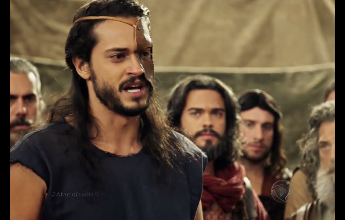 Foto: Durante o julgamento de Zaqueu (Ricky Tavares), Tobias (Raphael ...