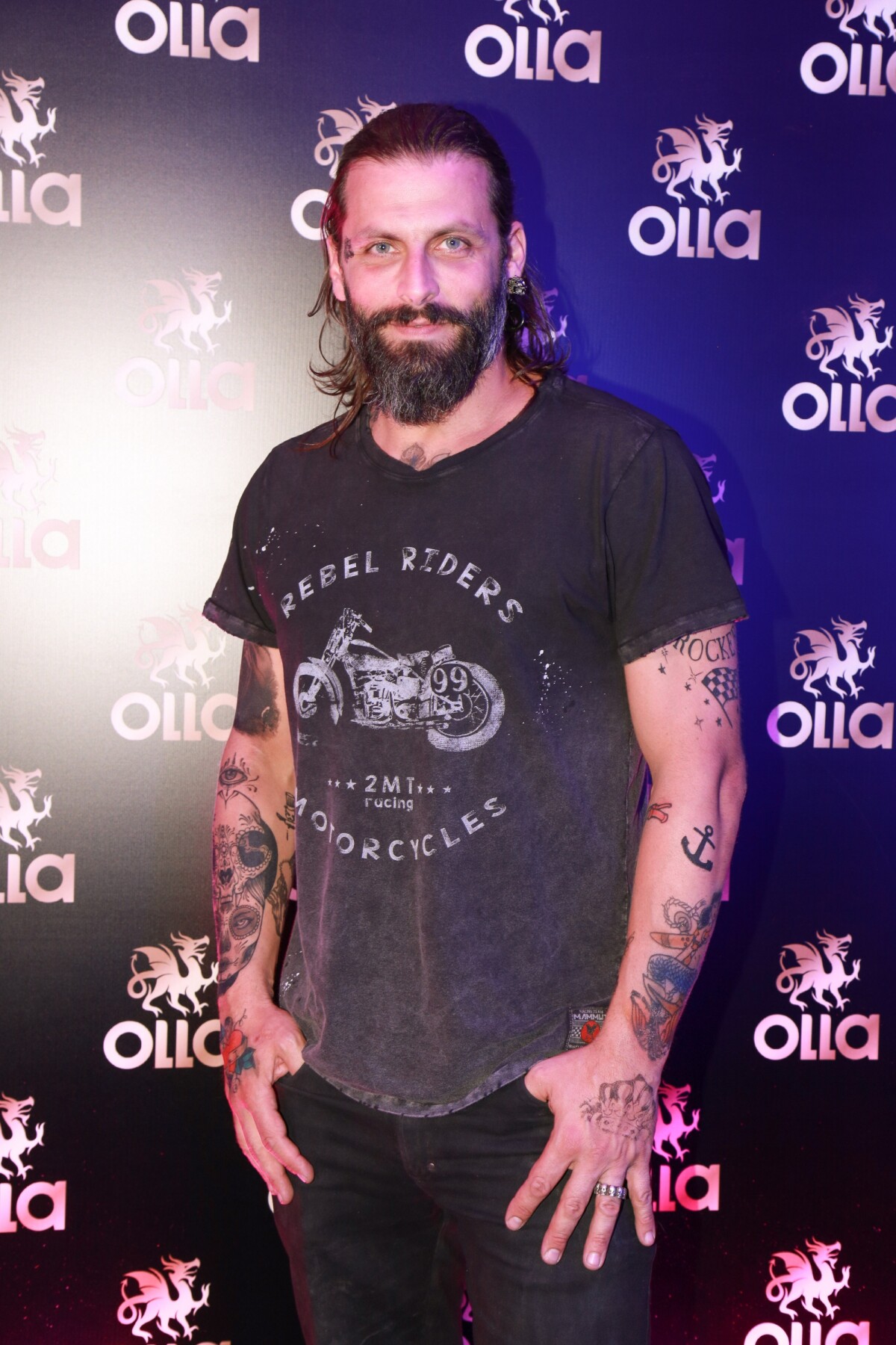 Foto: Henri Castelli também passou pela inauguração da Casa Olla