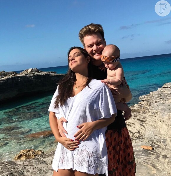 Em seu Instagram, Thais Fersoza anunciou a gravidez de seu segundo filho com Michel Teló na tarde desta sexta-feira, 17 de fevereiro de 2017