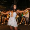 Camila Silva se divide em dupla jornada: ela também é rainha de bateria da escola de samba Vai-vai