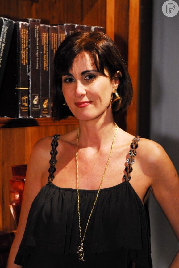 Vivianne Pasmanter substituiu Márcia Cabrita na novela 'Novo Mundo', atriz apresentou problemas de saúde e só entrará a partir do capítulo da trama e com novo personagem