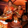 Wellington Muniz, o Ceará, foi surpreendido pela mulher ao ganhar um bolo de aniversário