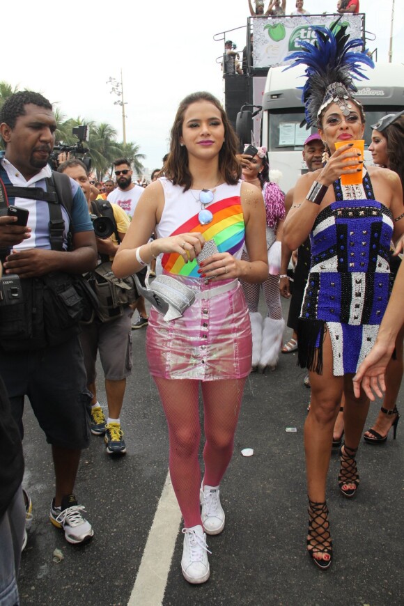 Famosas curtiram o Bloco da Favorita neste sábado, 25 de fevereiro de 2017, no Rio de Janeiro