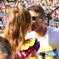 Carnaval: Ivete Sangalo ganha beijo do marido antes de show em Salvador. Fotos!