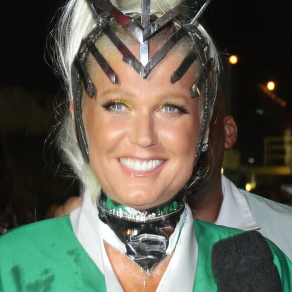 Famosas, musas da Grande Rio, brilham em desfile na Sapucaí, na noite deste domingo, 26 de fevereiro de 2017