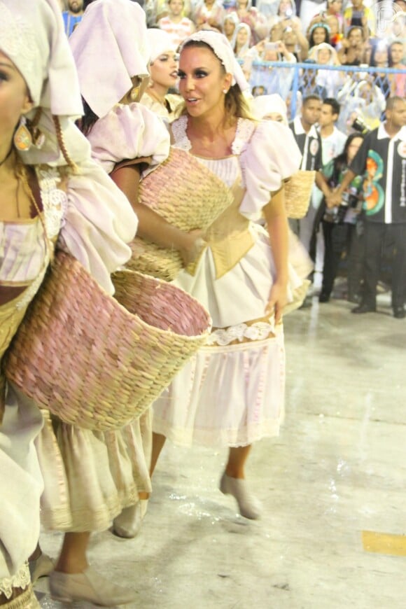 Ivete Sangalo vem na comissão de frente da Grande Rio e brilha na Sapucaí na madrugada desta segunda-feira, dia 27 de fevereiro de 2017