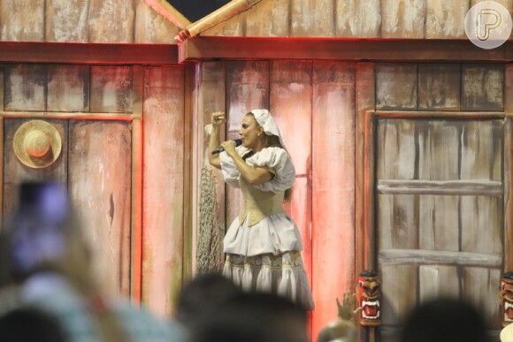 Ivete Sangalo vem na comissão de frente da Grande Rio e brilha na Sapucaí na madrugada desta segunda-feira, dia 27 de fevereiro de 2017