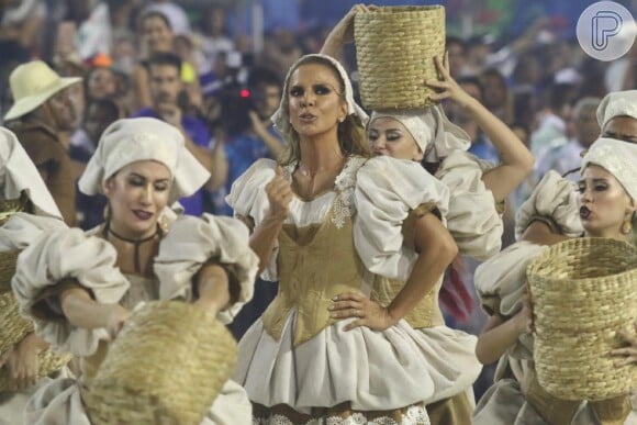 Ivete Sangalo vem na comissão de frente da Grande Rio e brilha na Sapucaí na madrugada desta segunda-feira, dia 27 de fevereiro de 2017