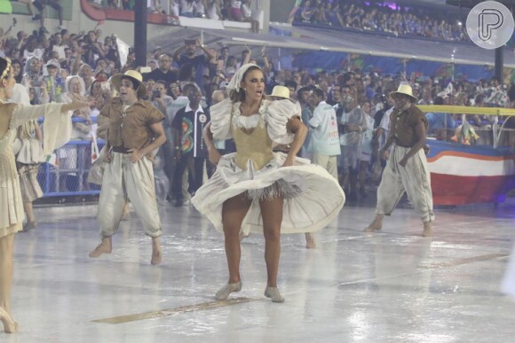 Ivete Sangalo vem na comissão de frente da Grande Rio e brilha na Sapucaí na madrugada desta segunda-feira, dia 27 de fevereiro de 2017