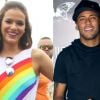 Bruna Marquezine fez transmissão de smartphone para o namorado, Neymar, durante o Bloco da Favorita, diz o colunista Leo Dias, do jornal 'O Dia', nesta segunda-feira, 27 de fevereiro de 2017