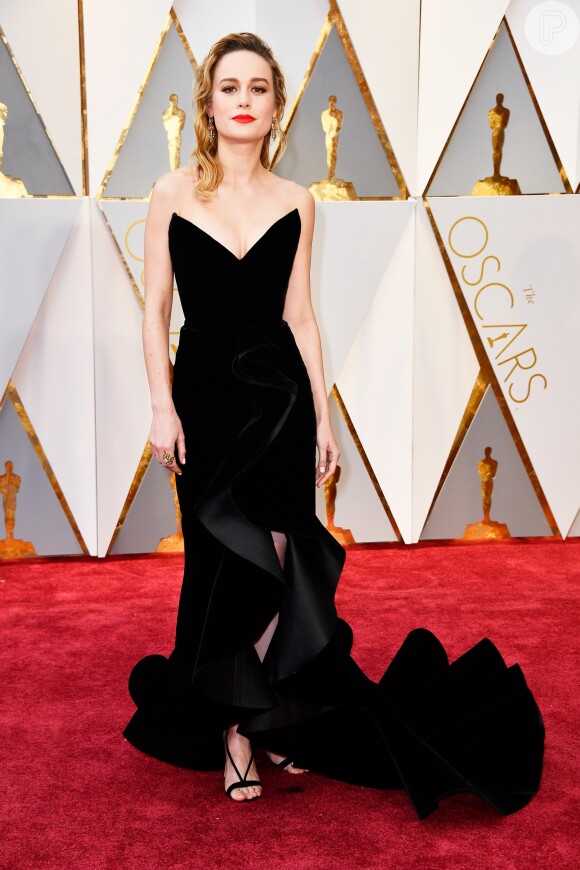 Brie Larson de Oscar de la Renta na 89ª edição do Oscar, em Los Angeles, na Califórnia, realizada na noite deste domingo, 26 de fevereiro de 2017