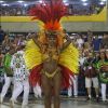 Cris Vianna exibiu o corpo sarado em fantasia de rainha de bateria da Imperatriz no primeiro dia de desfiles no Carnaval do Rio