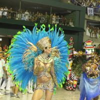 Vídeo: Luciana Gimenez tem companhia do filho, Lucas Jagger, no Carnaval do Rio