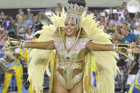 Juliana Alves brilha no desfile da escola de samba carioca Unidos da Tijuca