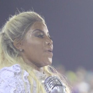 Ludmilla, representando Beyoncé, sensualiza em desfile da Unidos da Tijuca na madrugada desta terça-feira, 28 de fevereiro de 2017