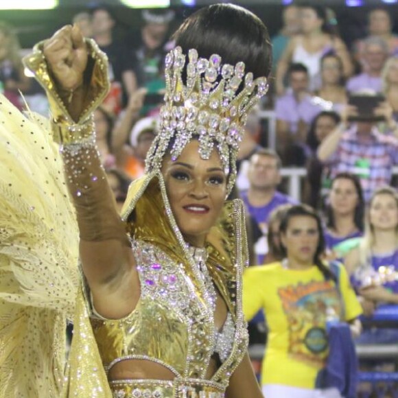 Juliana Alves lamentou o acidente com a escola Unidos da Tijuca: 'Coração apertado'