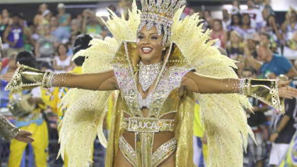 Juliana Alves comenta padrão de beleza no Carnaval: 'Dedicação importa mais'