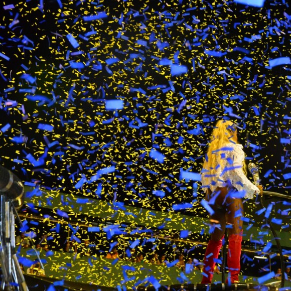 Carnaval: Ludmilla desfilou como destaque na escola de samba da Unidos da Tijuca, em fevereiro de 2017, e desceu até o chão em carro alegórico
