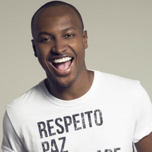 'Vocês pediram, vamos lançar agora o nosso dueto', disse Thiaguinho, em vídeo compartilhado na manhã desta quarta-feira, 8 de março de 2017