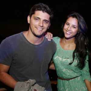 Yanna Lavigne deletou fotos em que aparece sozinha com Bruno Gissoni